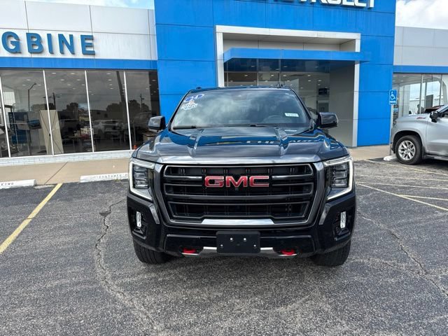 Used 2024 GMC Yukon AT4 w/ Technology Package AWD/4WD image 2