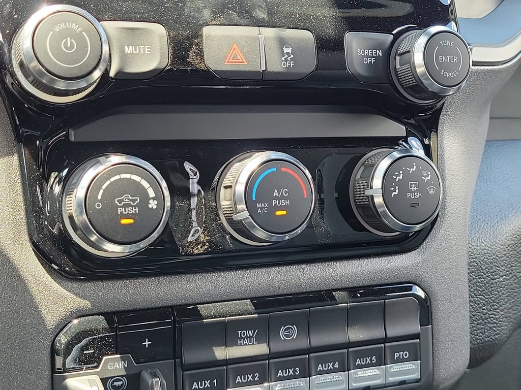 New 2026 RAM 3500 Tradesman w/ Chrome Appearance Group A AWD/4WD image 21