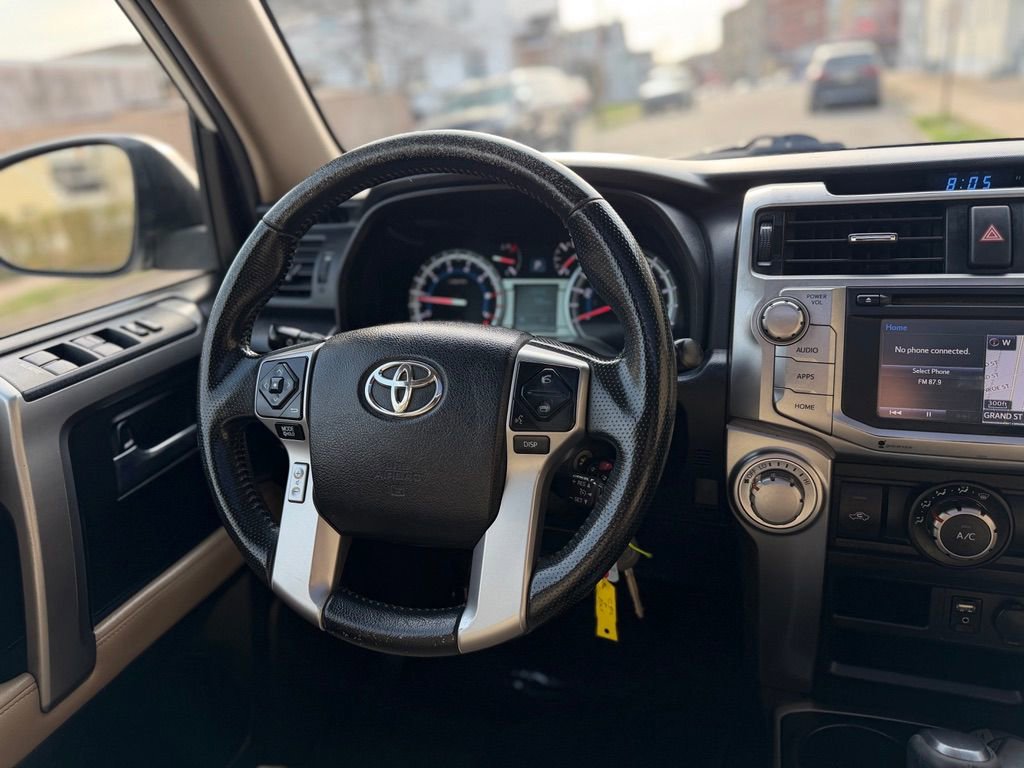 Used 2016 Toyota 4Runner SR5 Premium image 36