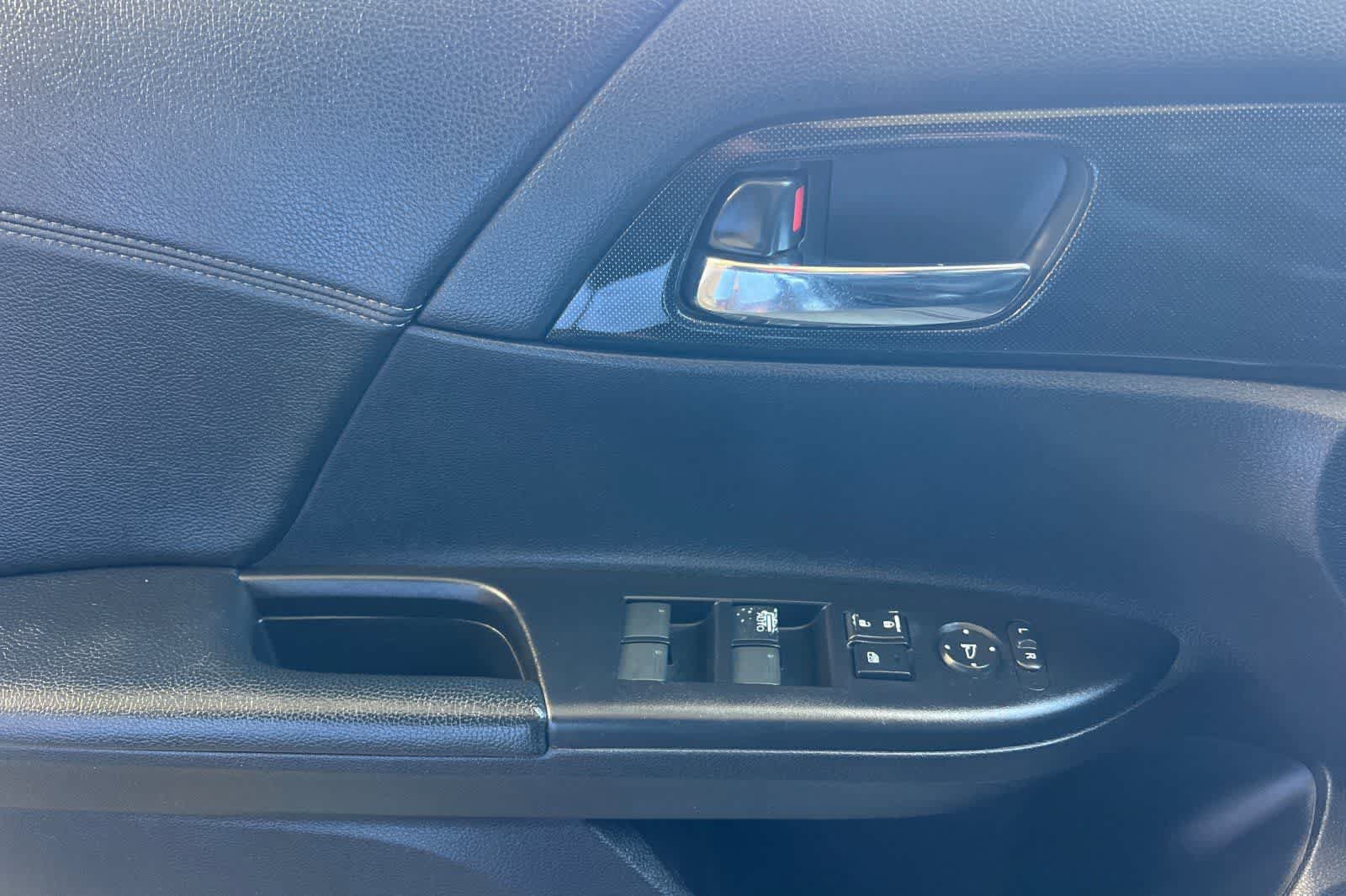 Used 2013 Honda Accord Sport image 13