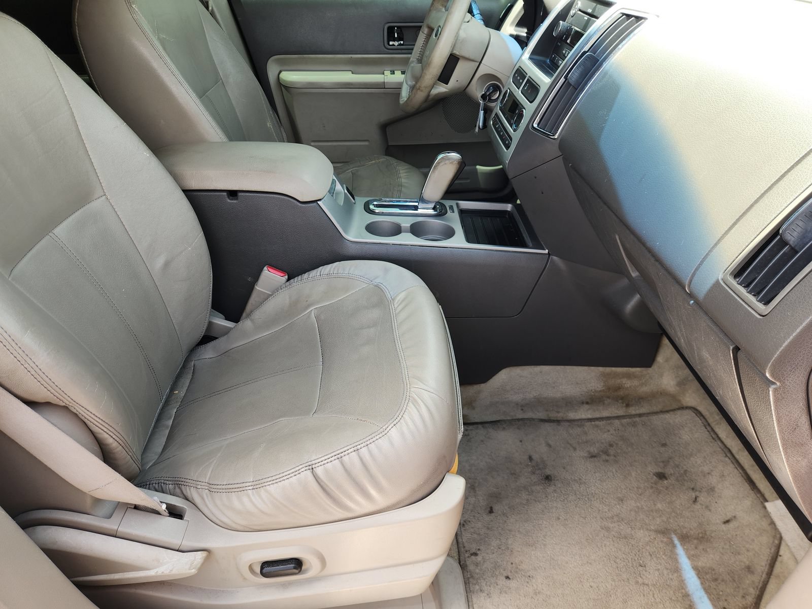 Used 2009 Ford Edge Limited FWD image 17