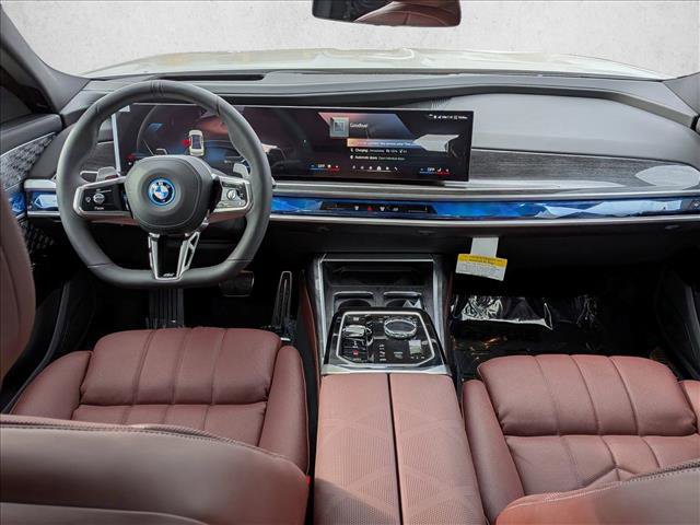 Certified 2026 BMW 750e xDrive AWD/4WD image 18