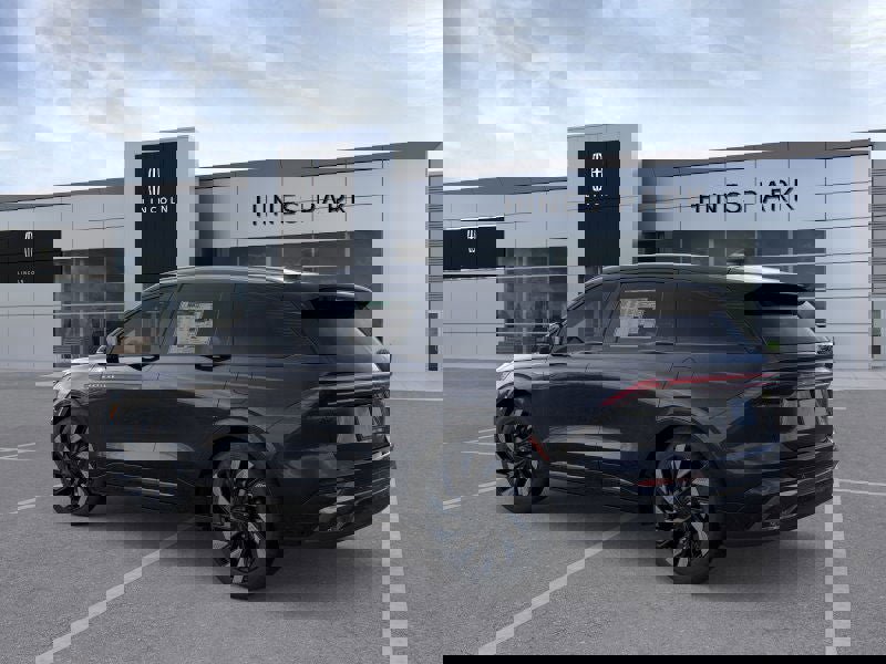 New 2025 Lincoln Nautilus Reserve w/ Jet Appearance Package image 4