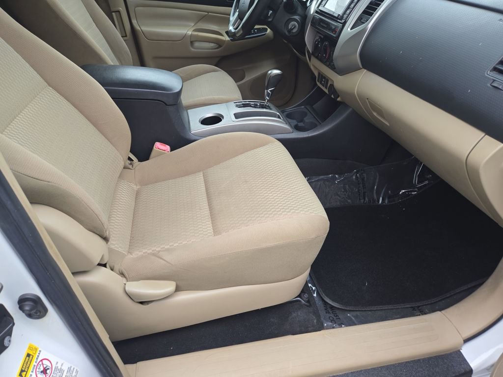 Used 2015 Toyota Tacoma 2WD Access Cab image 25