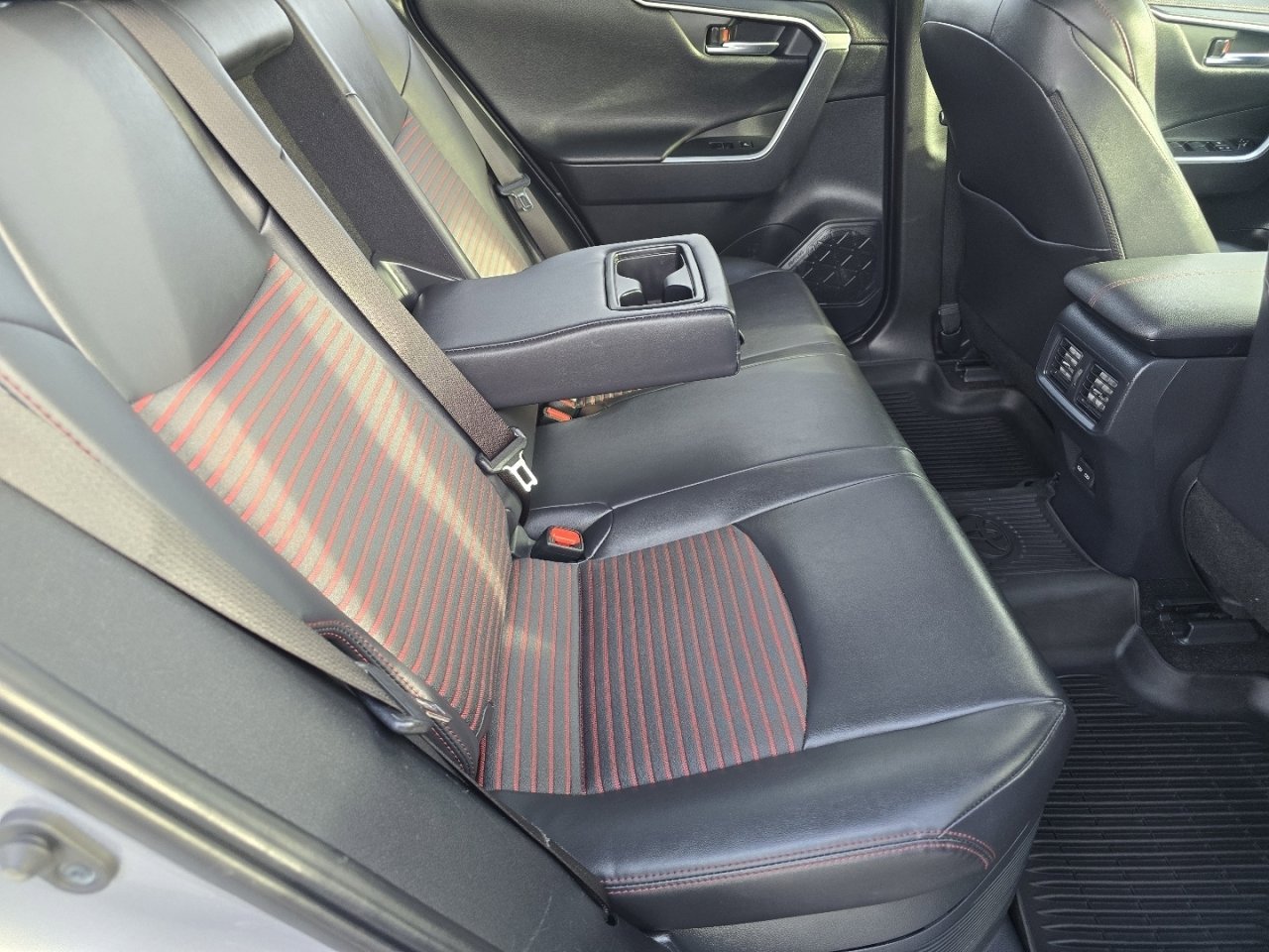 Used 2022 Toyota RAV4 XSE image 22