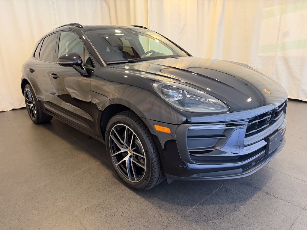 Certified 2023 Porsche Macan AWD/4WD image 7