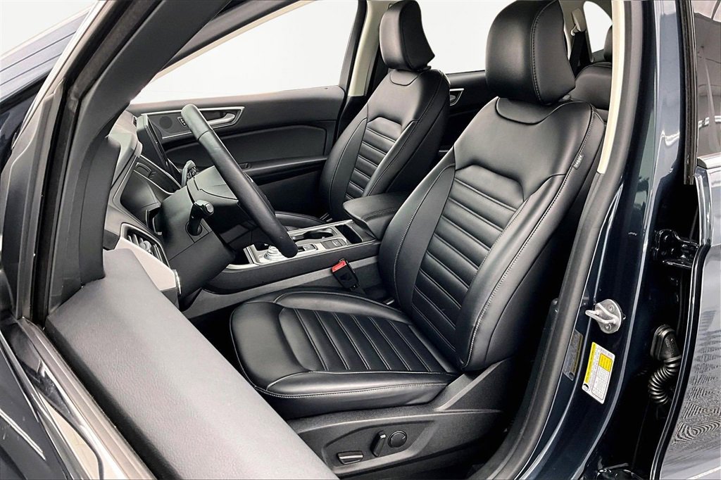 Used 2024 Ford Edge SEL w/ Convenience Package image 25