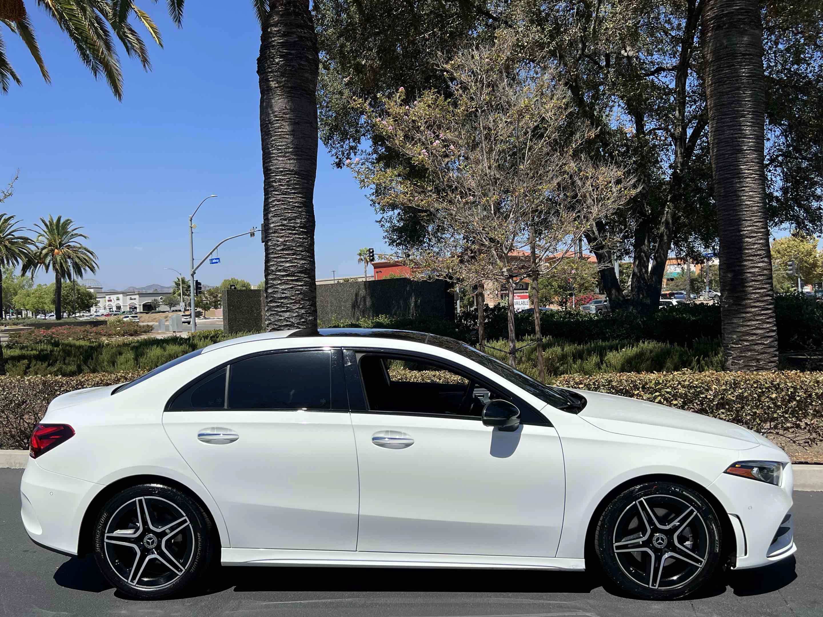 Used 2022 Mercedes-Benz A 220 w/ AMG Line image 17