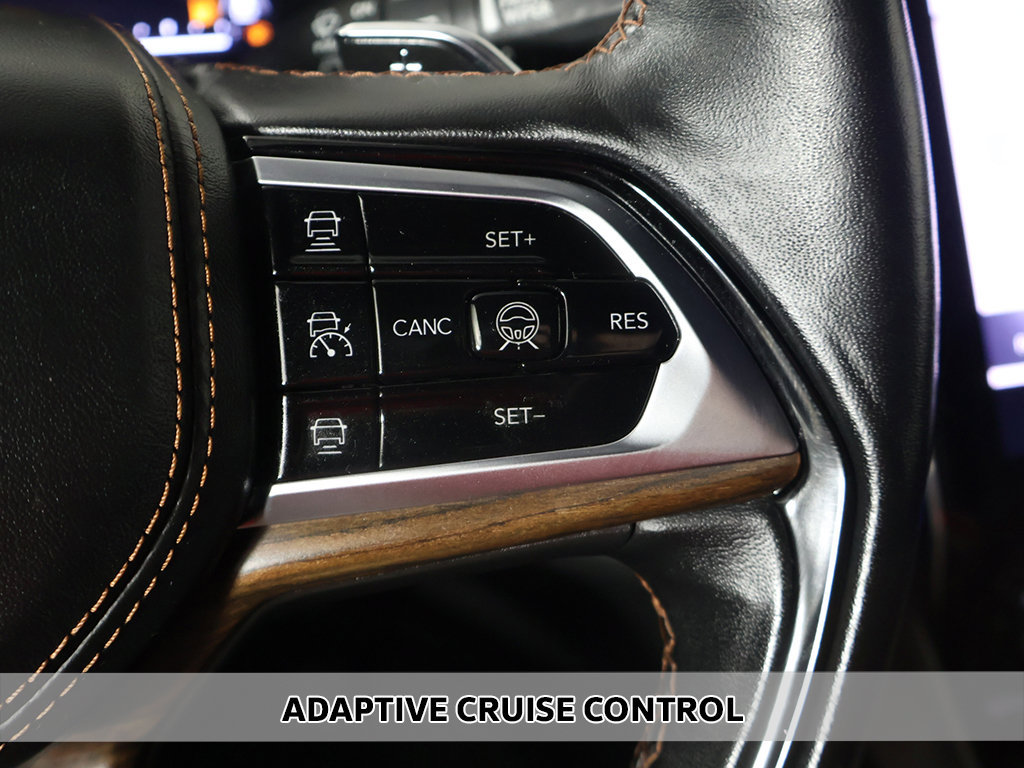 Used 2023 Jeep Grand Cherokee Summit w/ Luxury Tech Group V AWD/4WD image 6