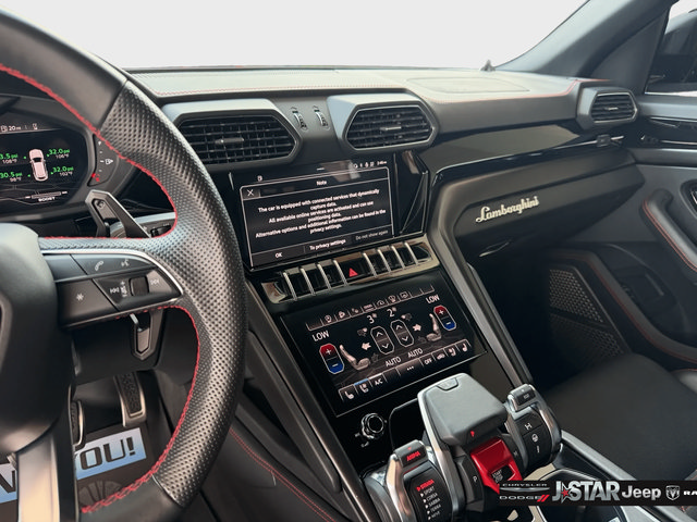 Used 2022 Lamborghini Urus AWD/4WD image 21