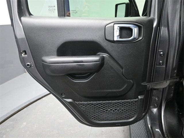 Used 2021 Jeep Gladiator Willys image 14