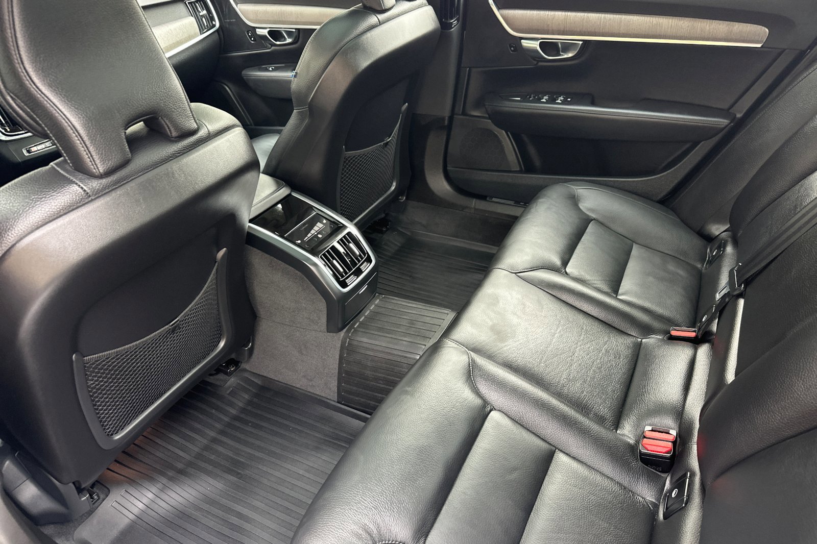 Certified 2023 Volvo S90 B6 Plus w/ Protection Package Premier image 14