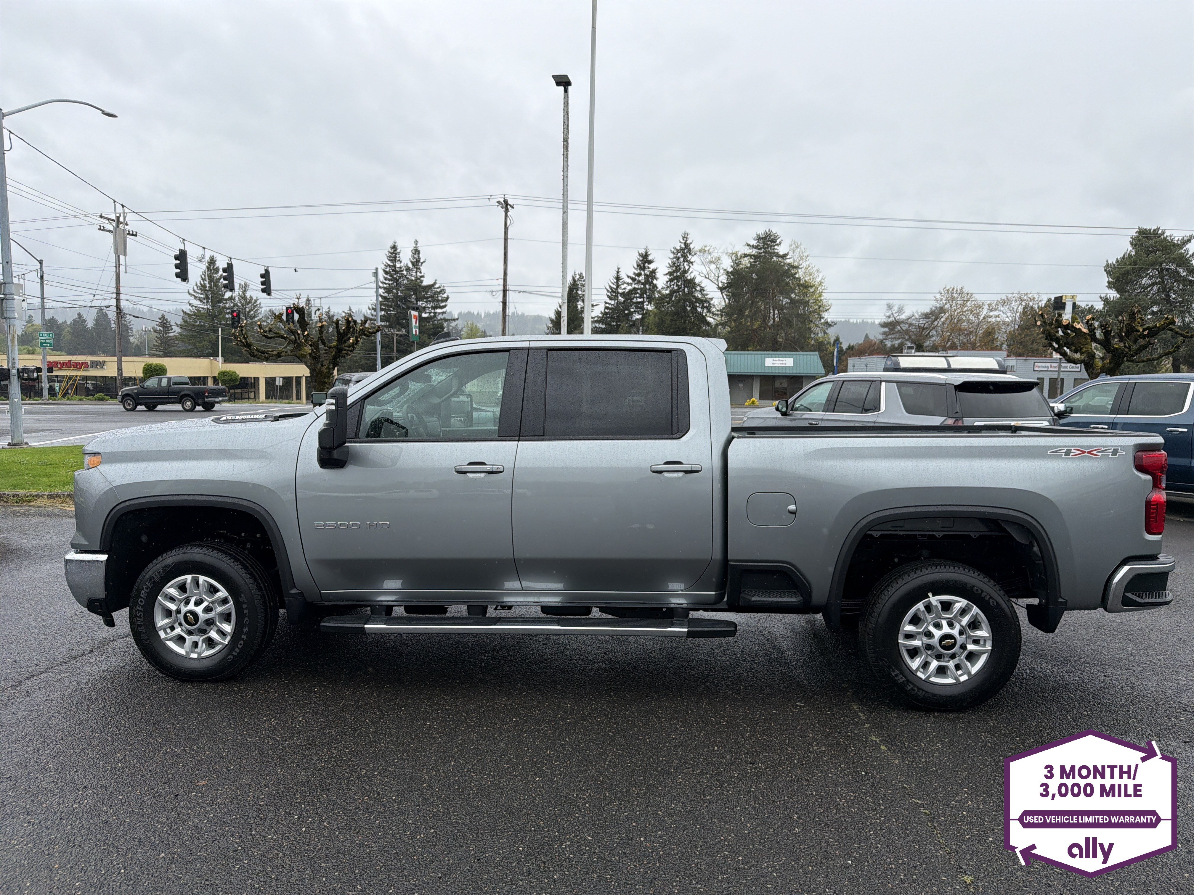 Used 2026 Chevrolet Silverado 2500 LT AWD/4WD image 2