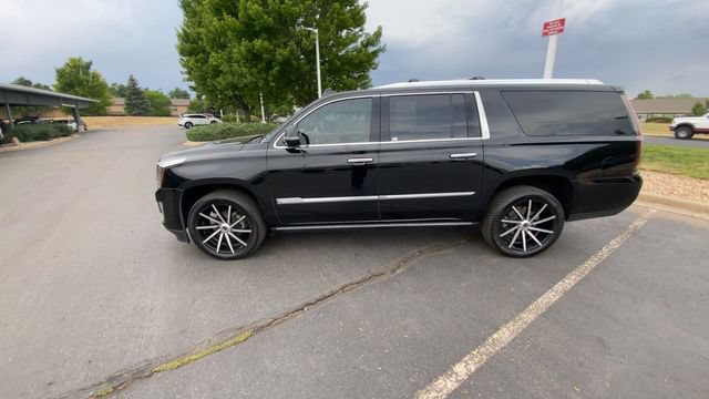 Used 2019 Cadillac Escalade ESV Platinum AWD/4WD image 5