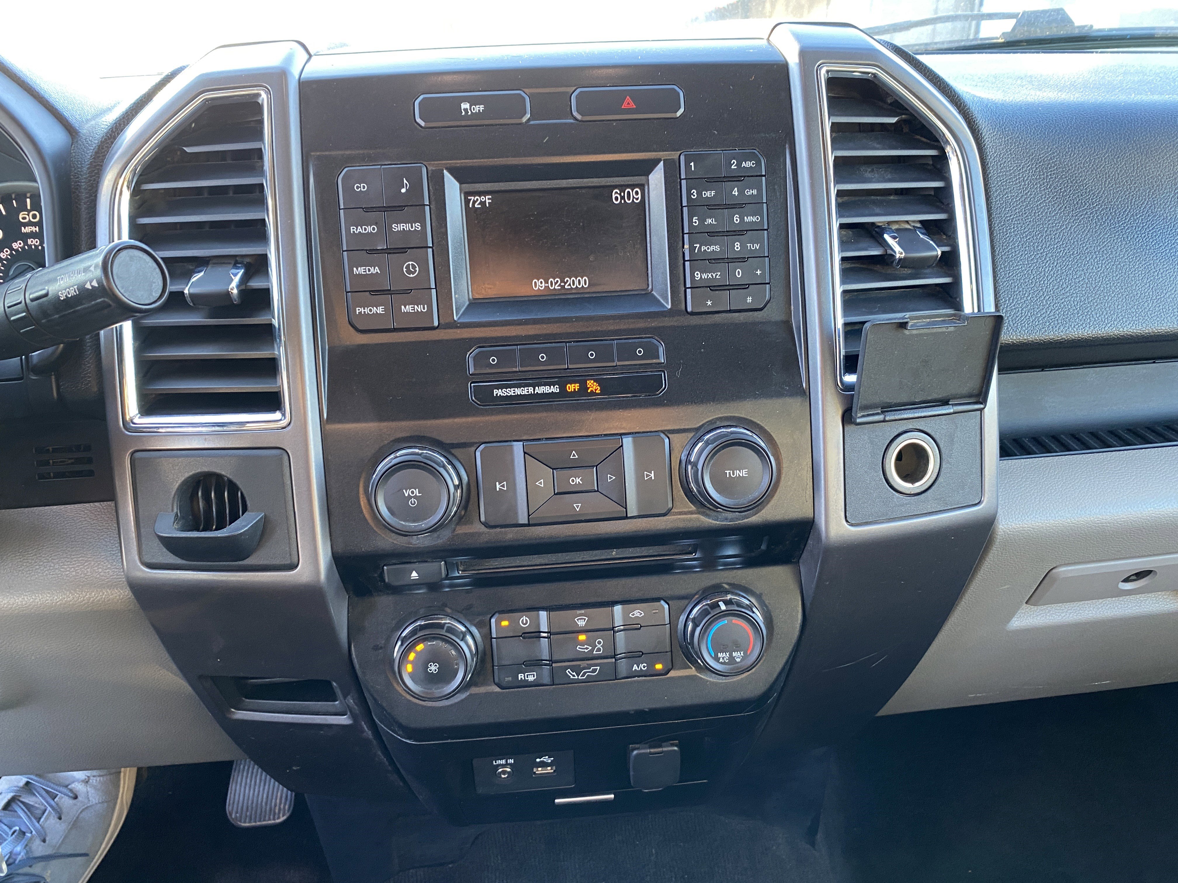 Used 2015 Ford F150 XLT w/ Equipment Group 301A Mid image 11