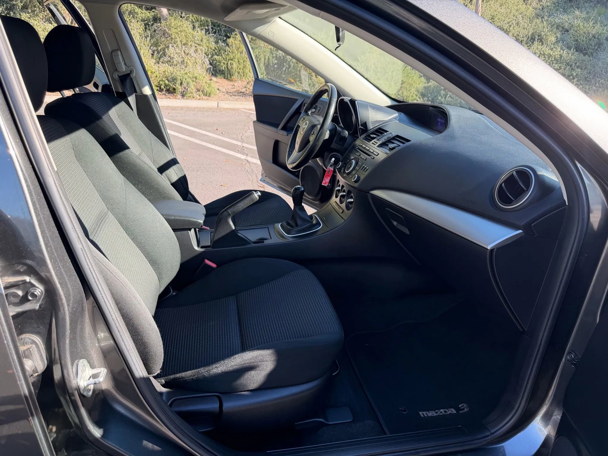 Used 2012 MAZDA MAZDA3 i Touring image 19