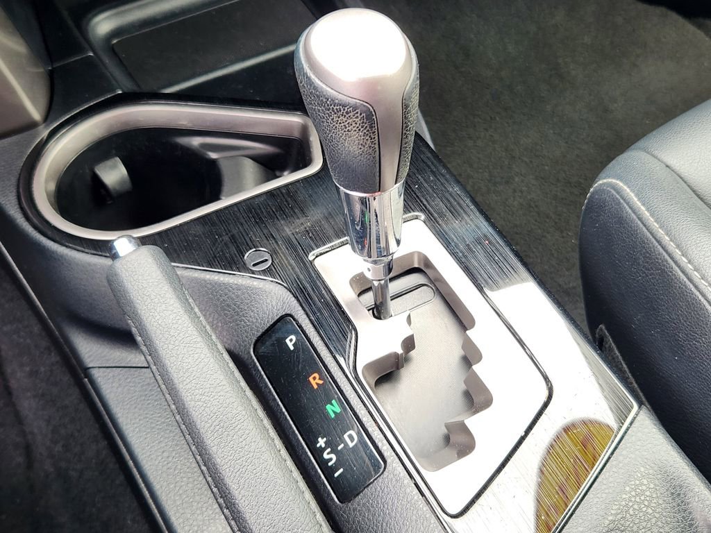 Used 2018 Toyota RAV4 Limited w/ Carpet Mat Package AWD/4WD image 22