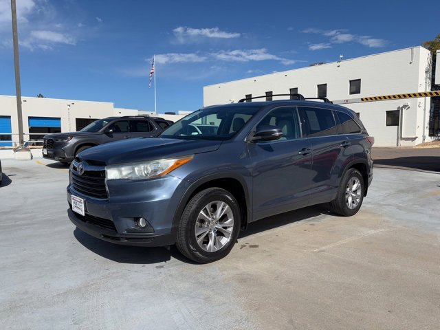 Used 2015 Toyota Highlander XLE image 4