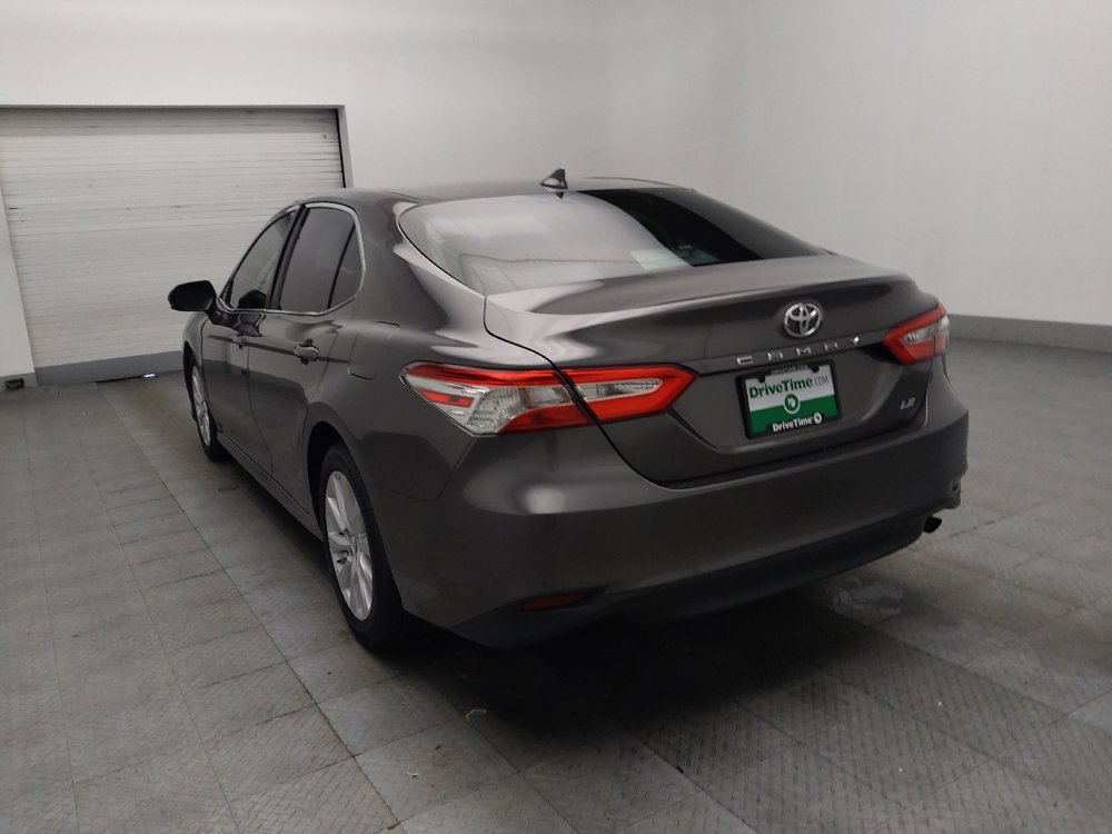 Used 2019 Toyota Camry LE FWD image 5