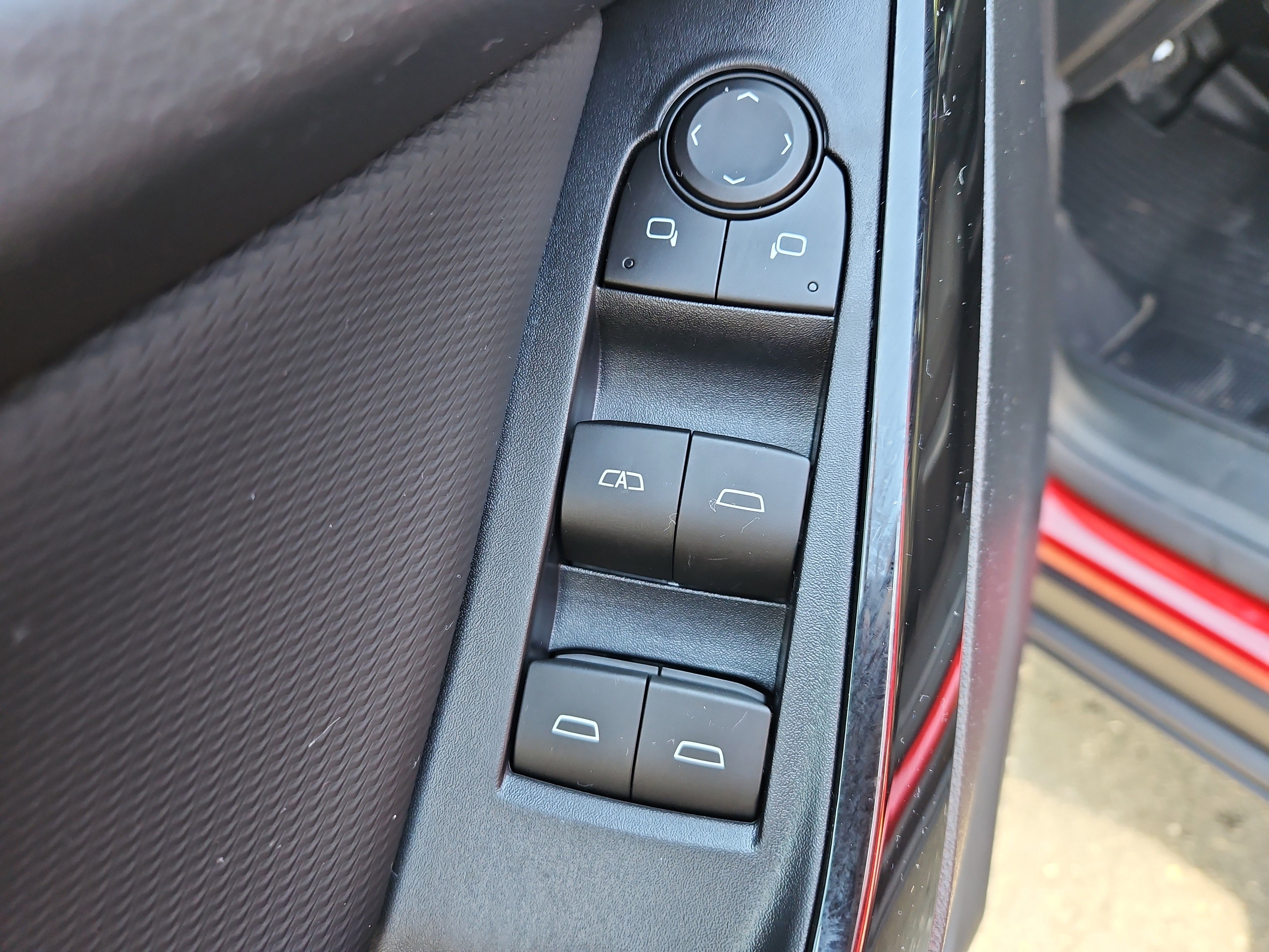 New 2026 Chevrolet Equinox LT image 14