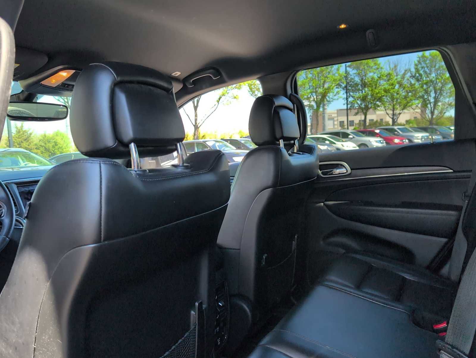 Used 2018 Jeep Grand Cherokee Limited image 16