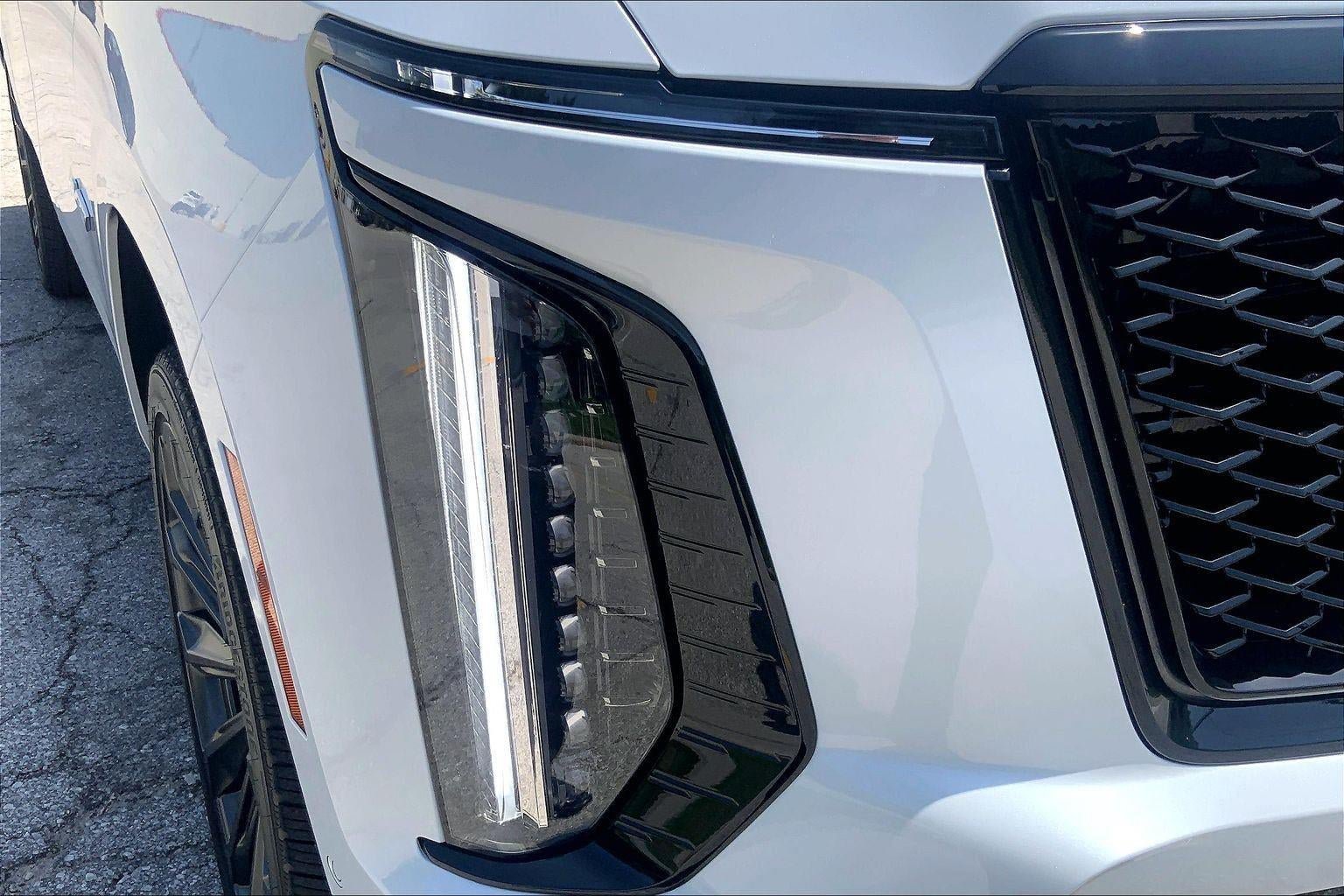 Certified 2026 Cadillac Escalade ESV V AWD/4WD image 28