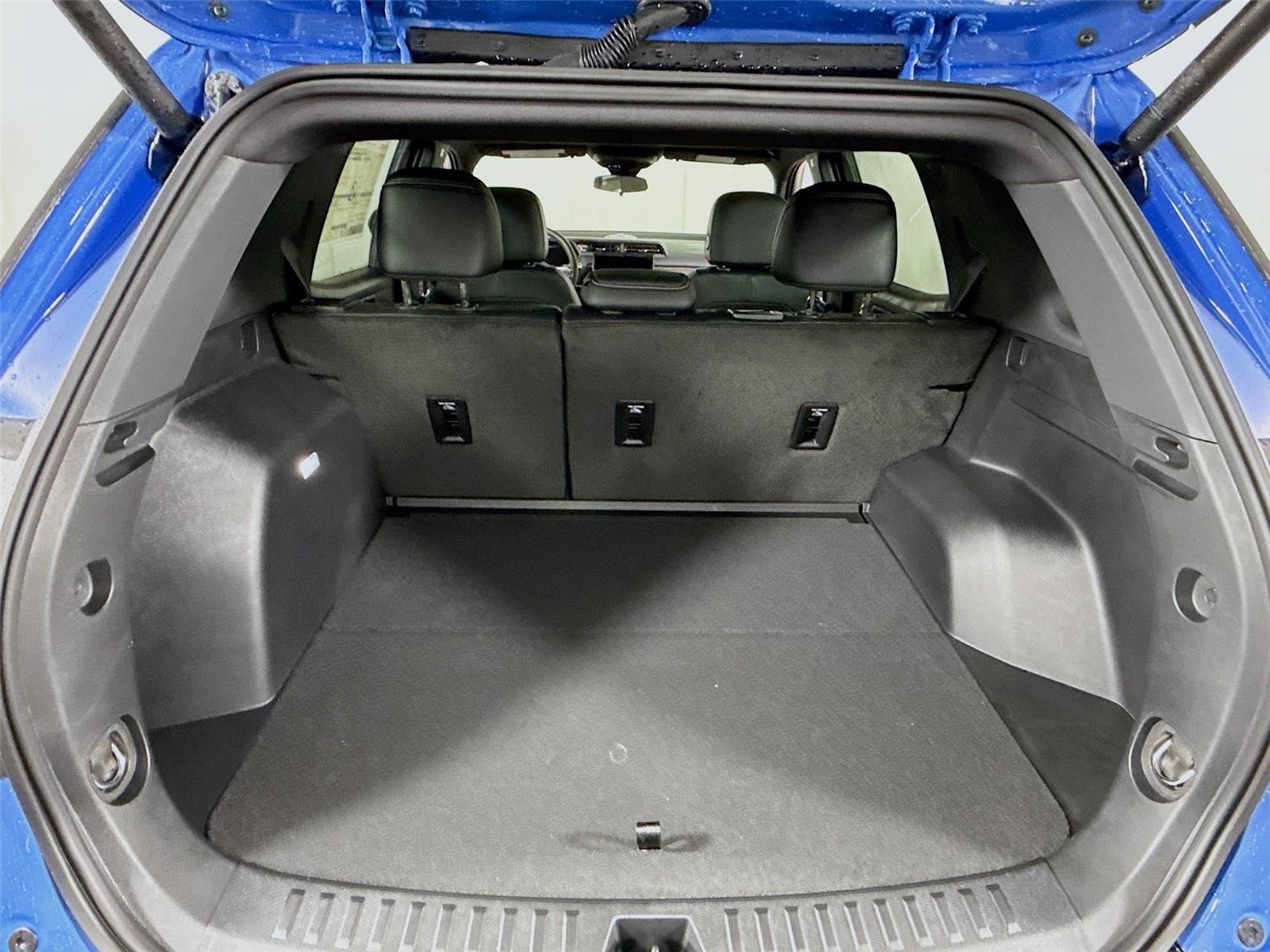 New 2026 GMC Terrain Elevation w/ Elevation Premium Package image 19