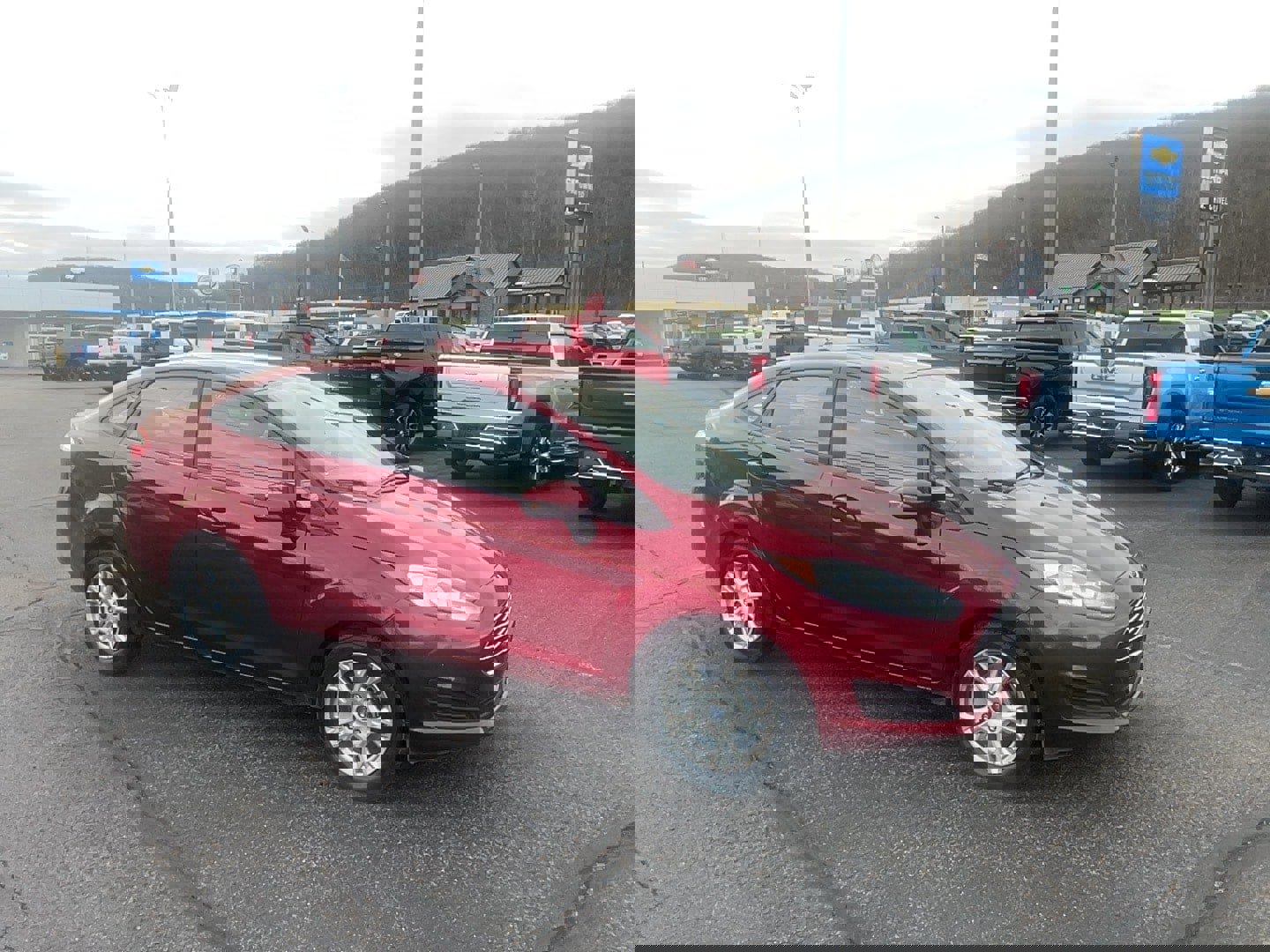 Used 2015 Ford Fiesta SE w/ Comfort Package image 1