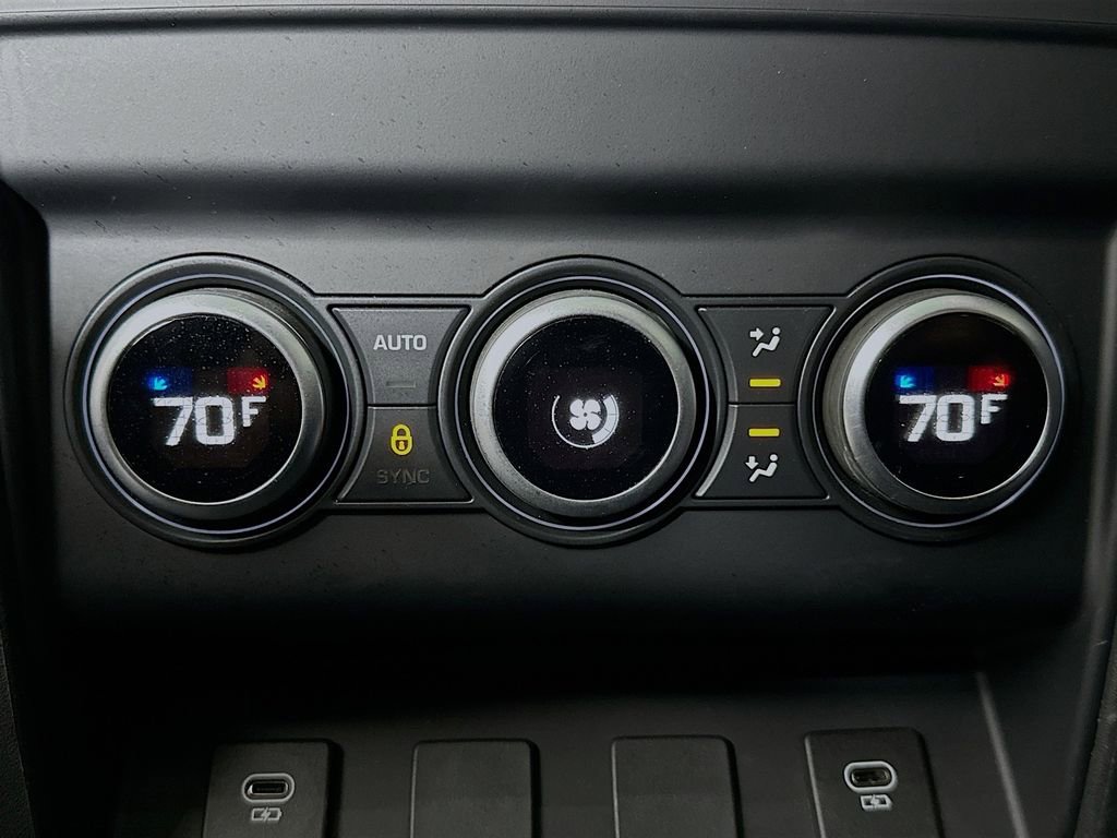 Used 2023 Land Rover Defender 110 V8 image 27