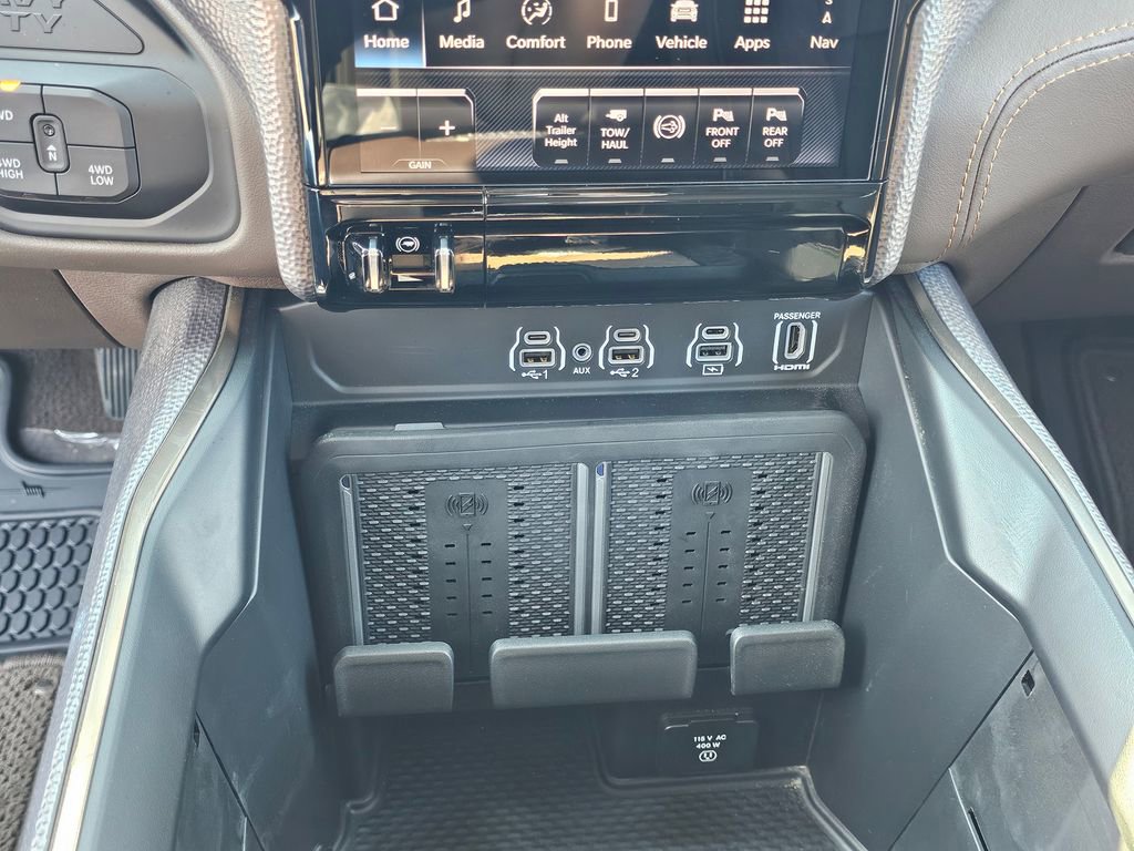 Used 2025 RAM 3500 Longhorn image 22