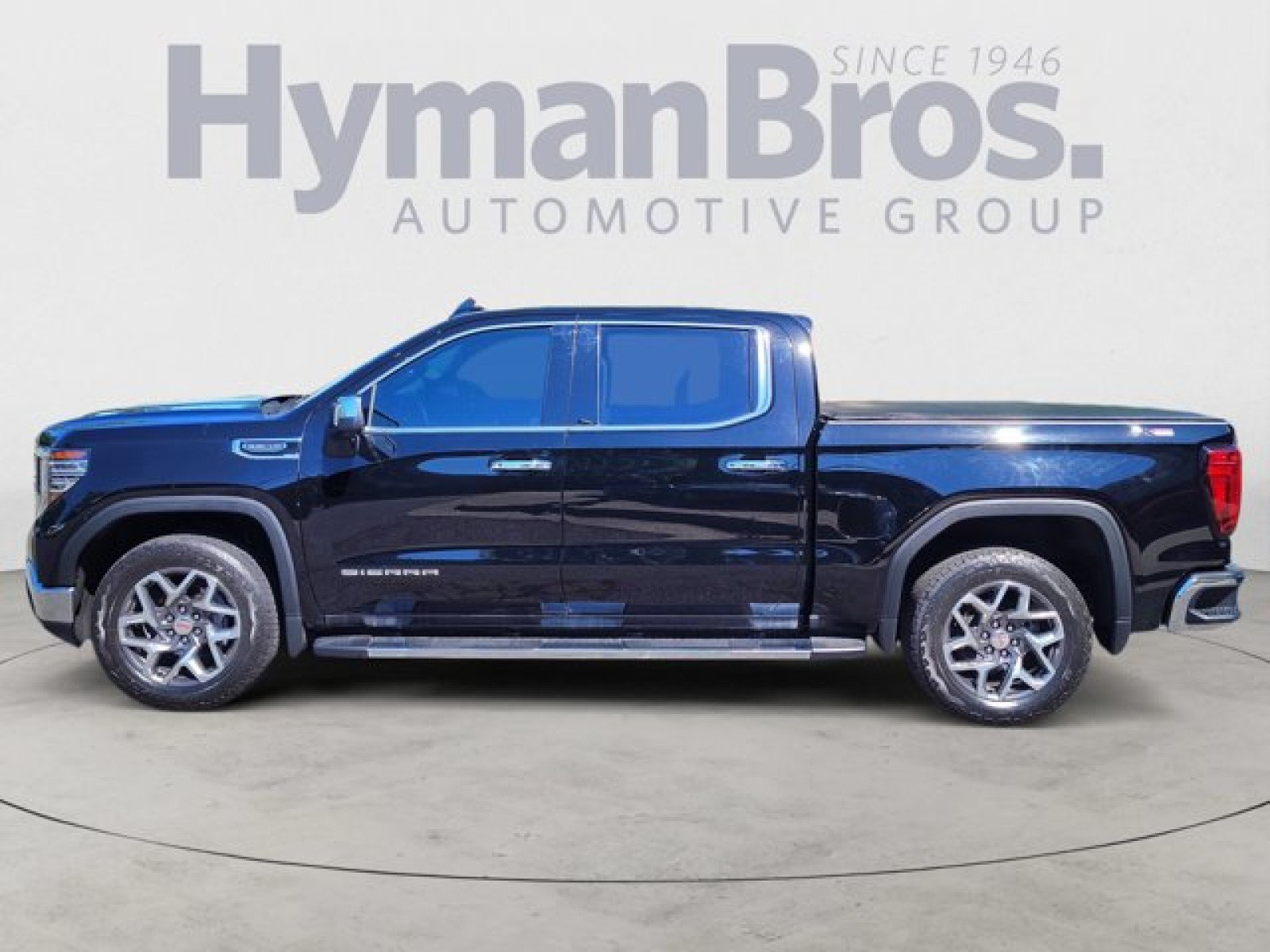 Used 2023 GMC Sierra 1500 SLT w/ SLT Premium Package AWD/4WD image 6