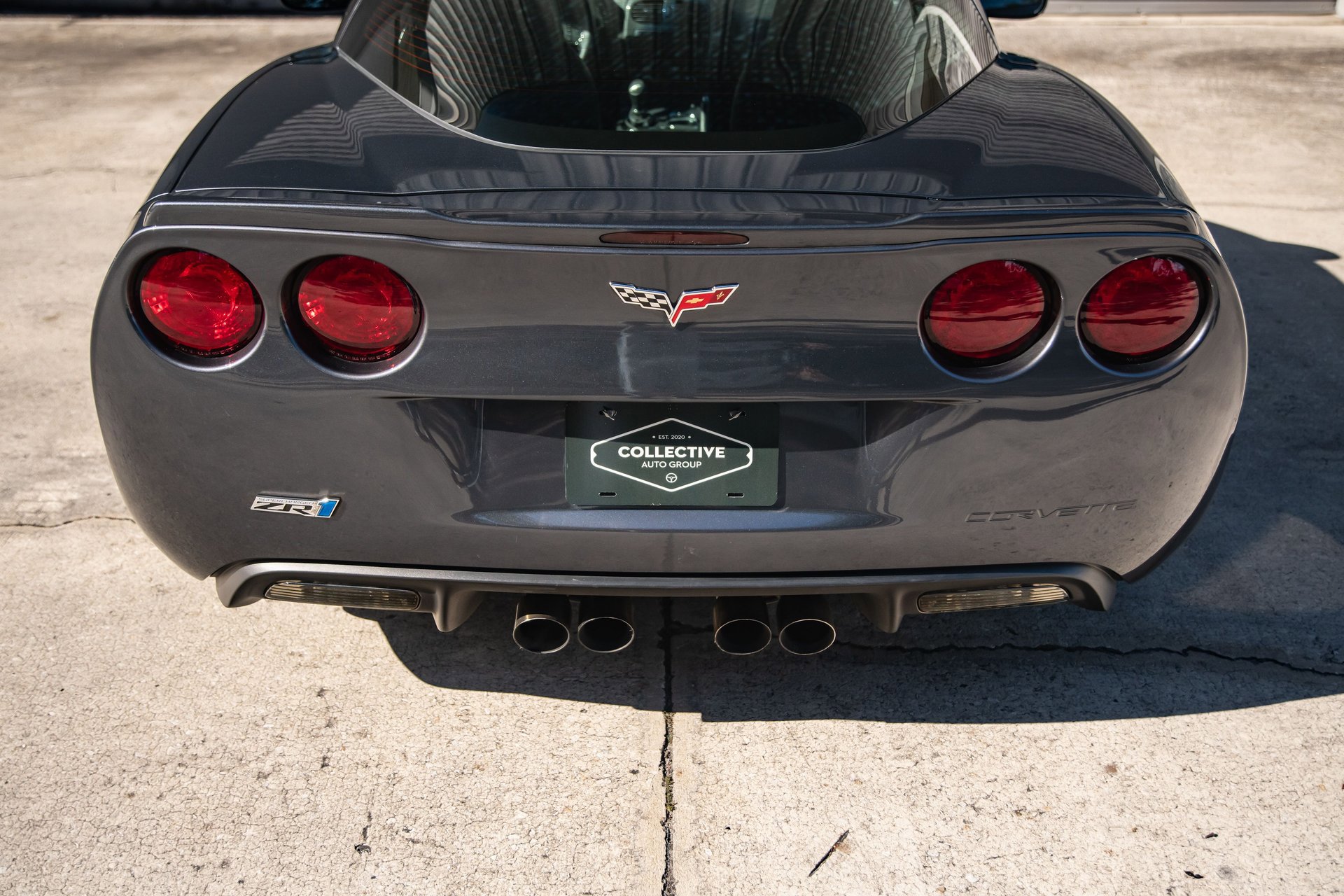 Used 2009 Chevrolet Corvette ZR1 w/ Preferred Equipment Group image 21