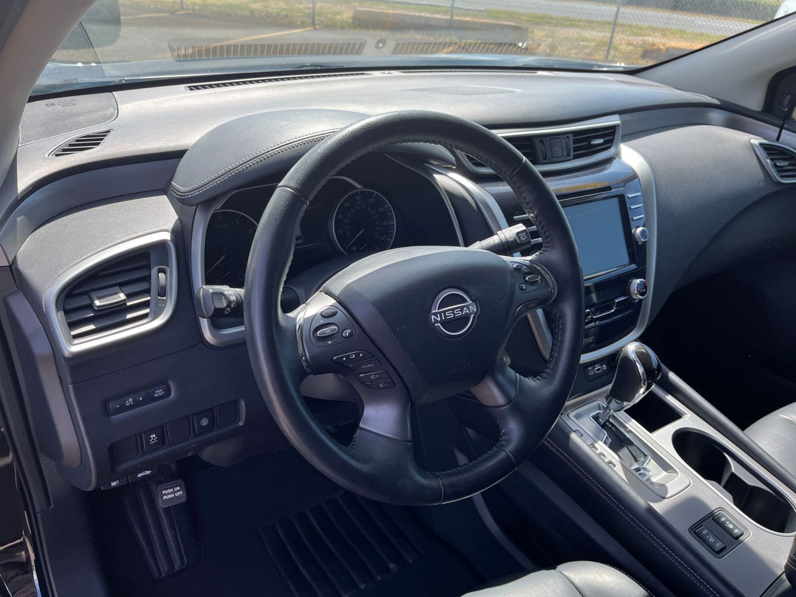 Used 2023 Nissan Murano SV image 34