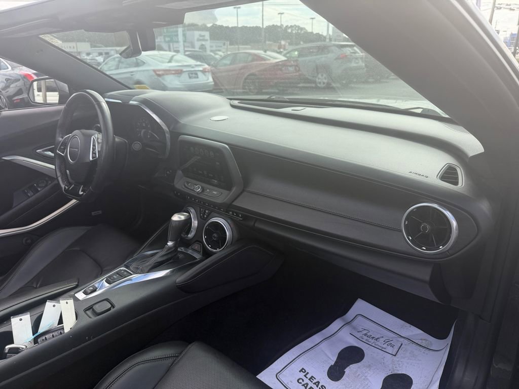 Used 2018 Chevrolet Camaro LT image 16