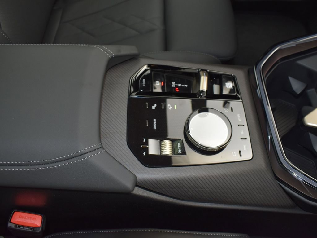 Certified 2025 BMW X3 xDrive30i w/ Premium Package image 27