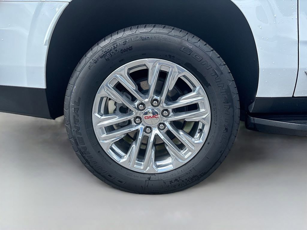 Used 2024 GMC Yukon XL SLT w/ SLT Luxury Package RWD image 13