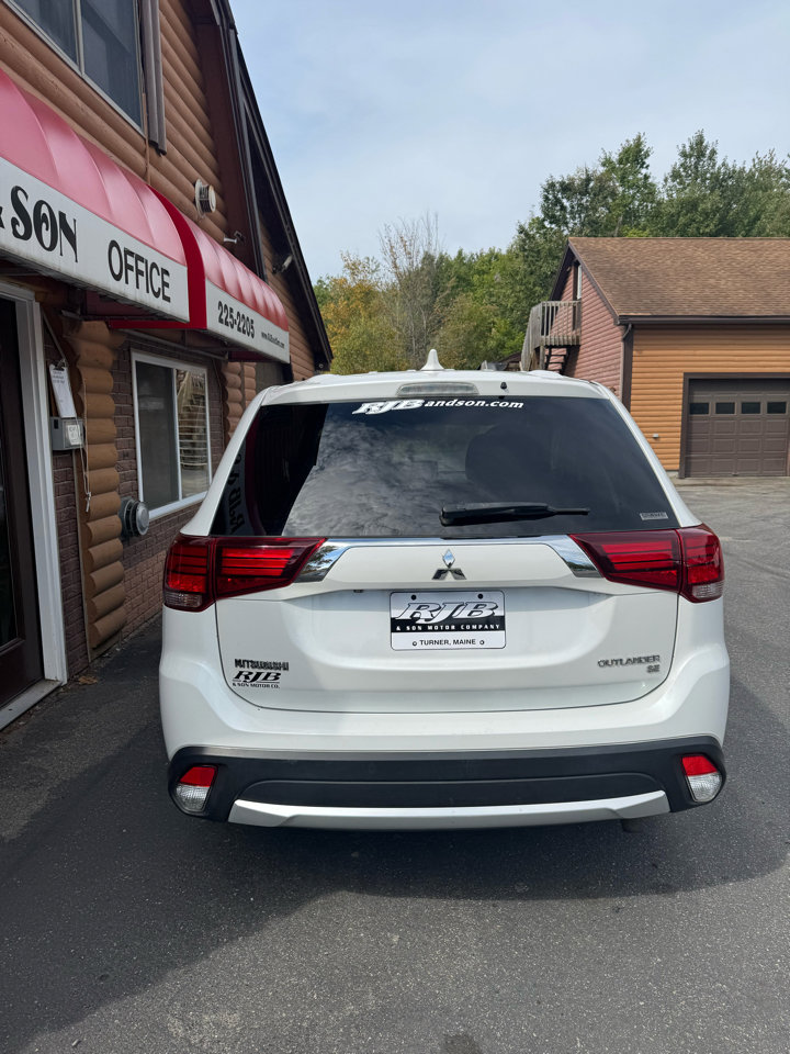 Used 2018 Mitsubishi Outlander ES image 5