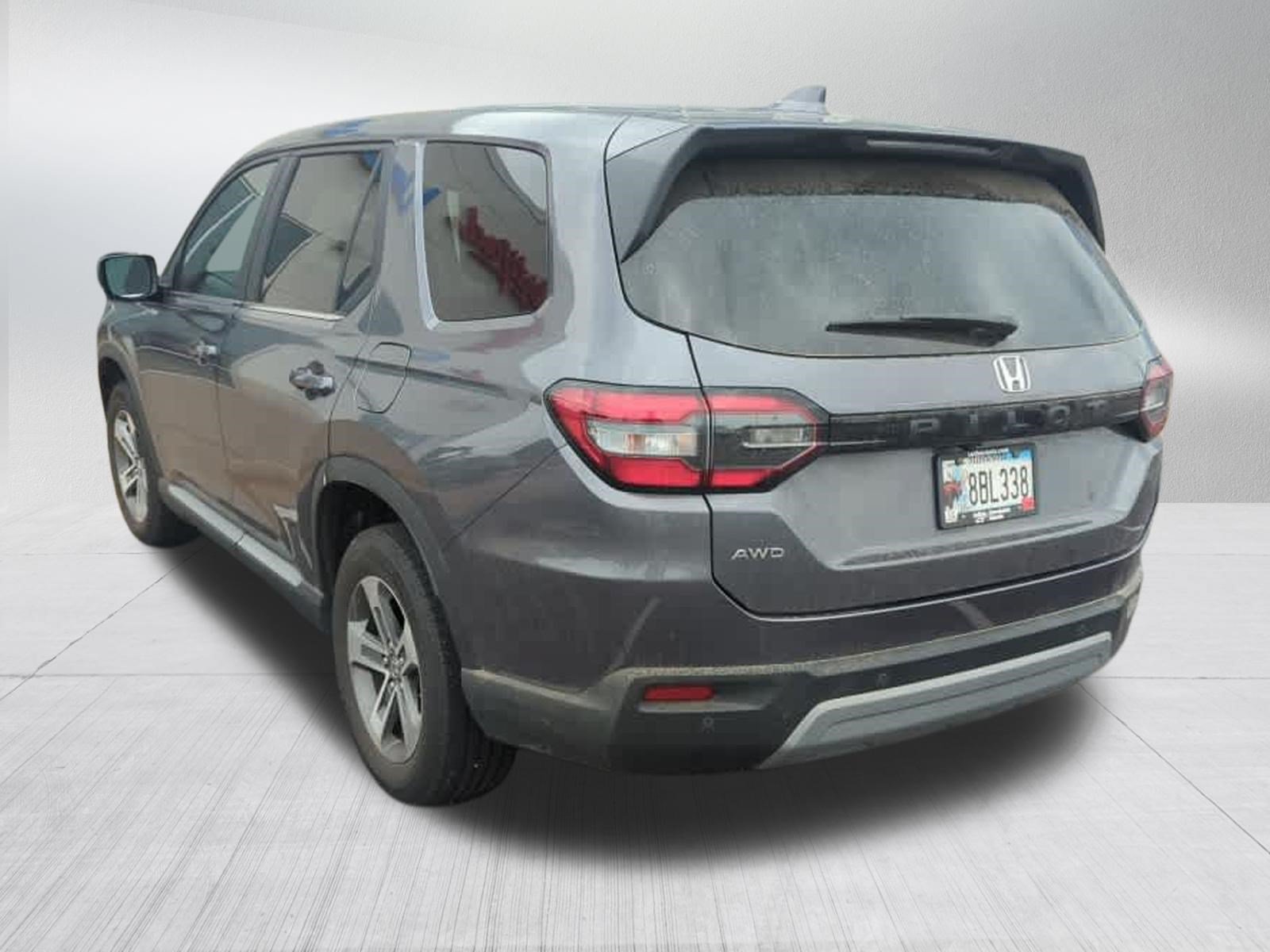 Used 2023 Honda Pilot EX-L image 4