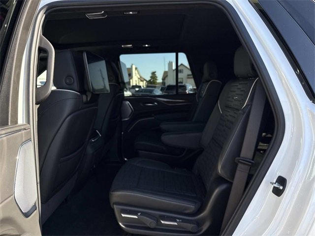 Certified 2024 Cadillac Escalade Sport Platinum w/ LPO, ONYX Package image 13