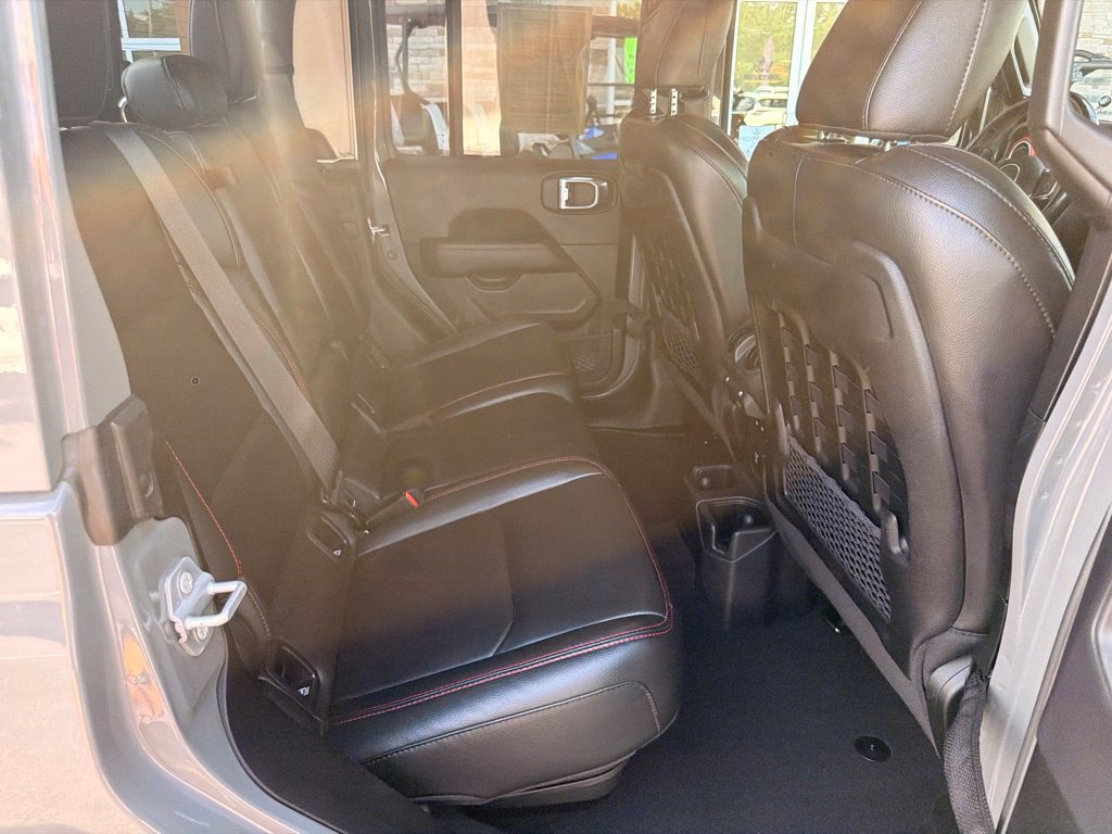 Used 2022 Jeep Gladiator Rubicon w/ LED Lighting Group AWD/4WD image 19