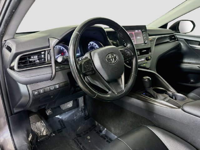 Used 2023 Toyota Camry SE w/ Convenience Package FWD image 22