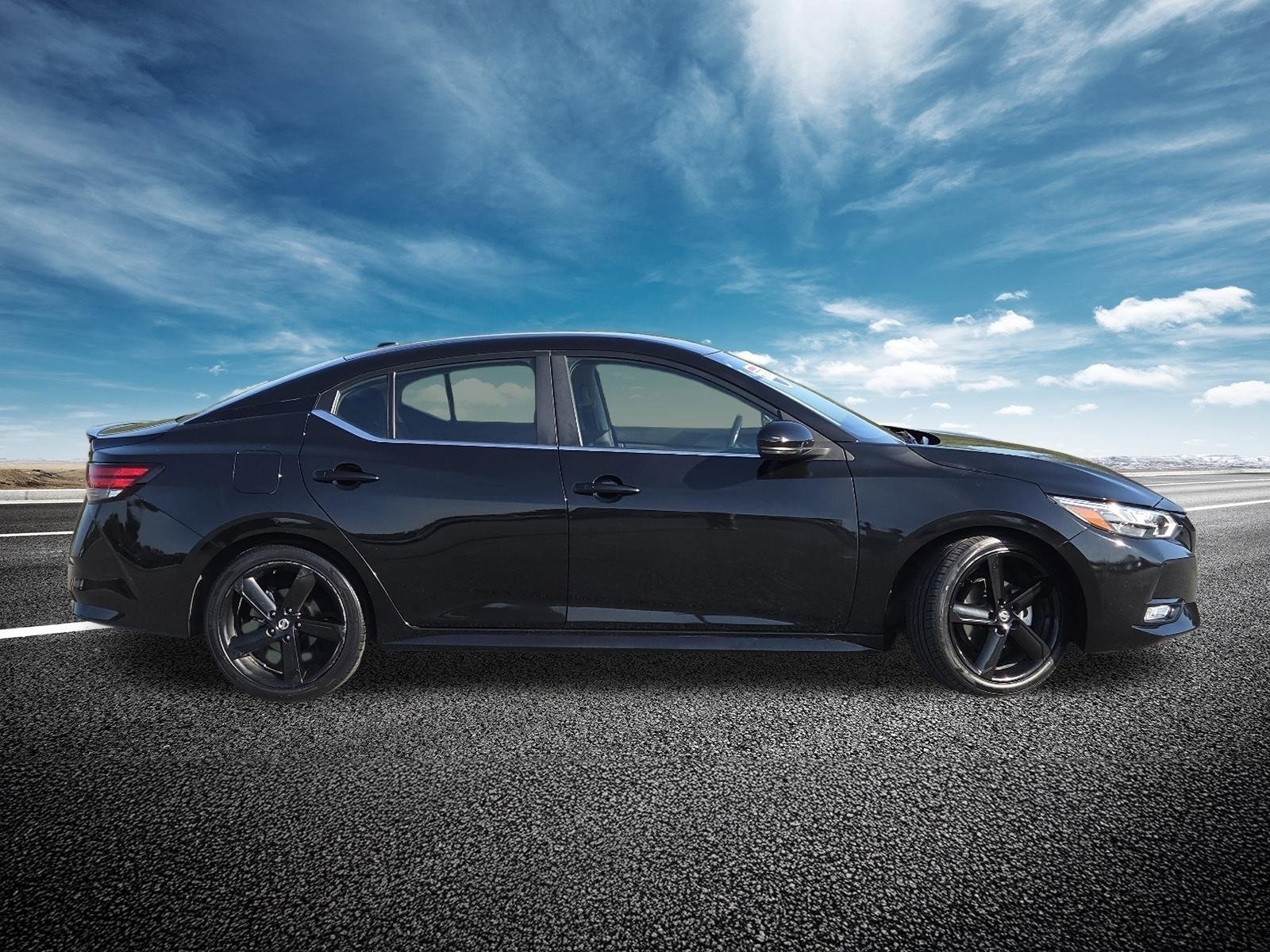 Used 2023 Nissan Sentra SR w/ Midnight Edition Package image 18