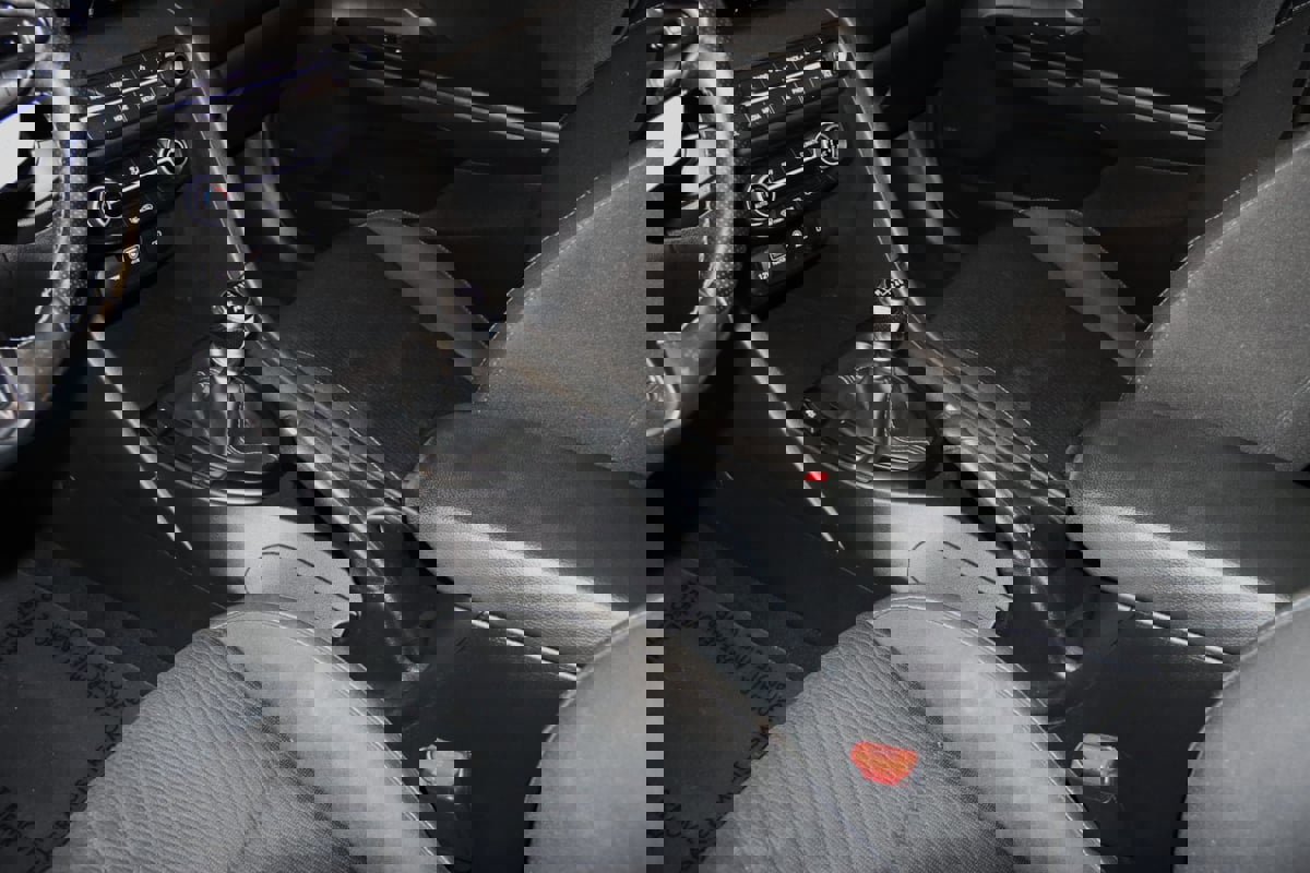 Used 2019 Hyundai Veloster N N w/ Performance Package image 28