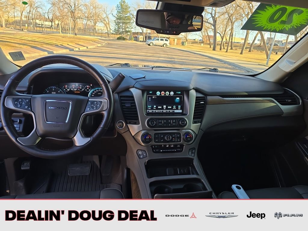 Used 2020 GMC Yukon Denali w/ Denali Premium Package image 13