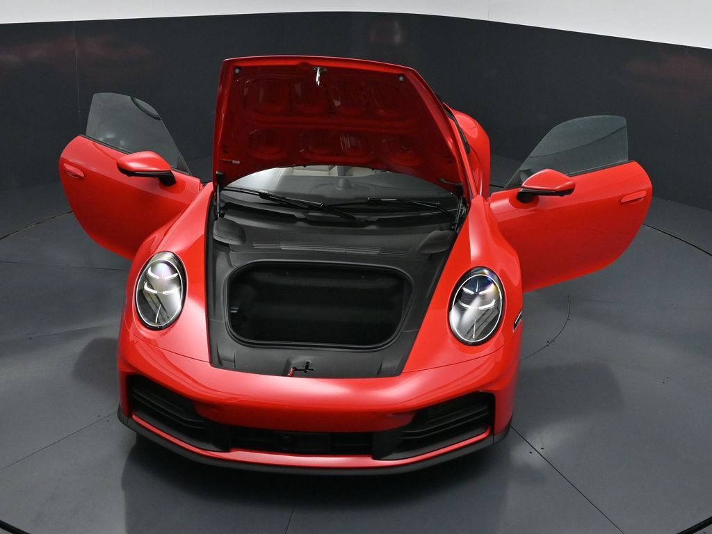 Certified 2025 Porsche 911 Carrera RWD image 30