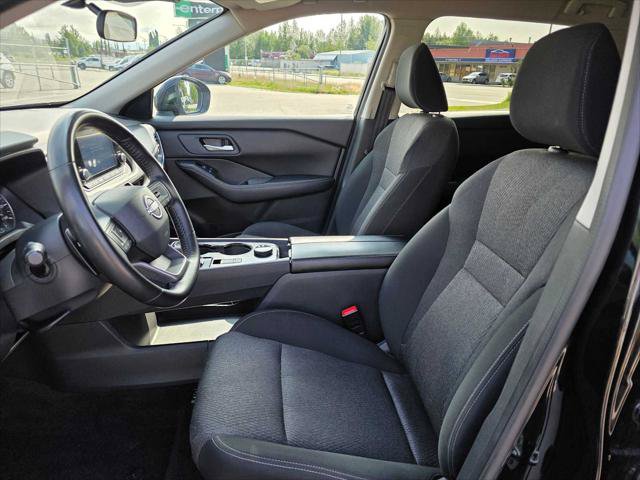 Used 2025 Nissan Rogue SV AWD/4WD image 19