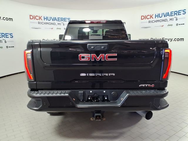 Used 2024 GMC Sierra 2500 AT4 w/ AT4 Premium Plus Package image 5