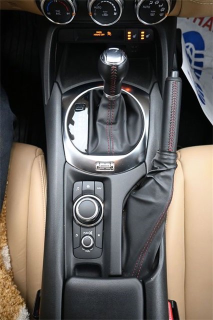 Used 2019 MAZDA MX-5 Miata Grand Touring image 10