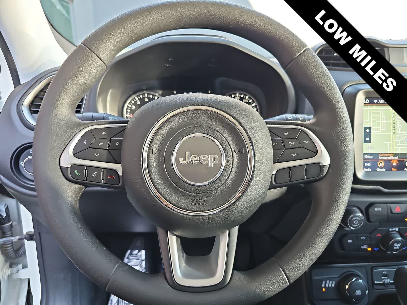 Used 2023 Jeep Renegade Latitude AWD/4WD image 18
