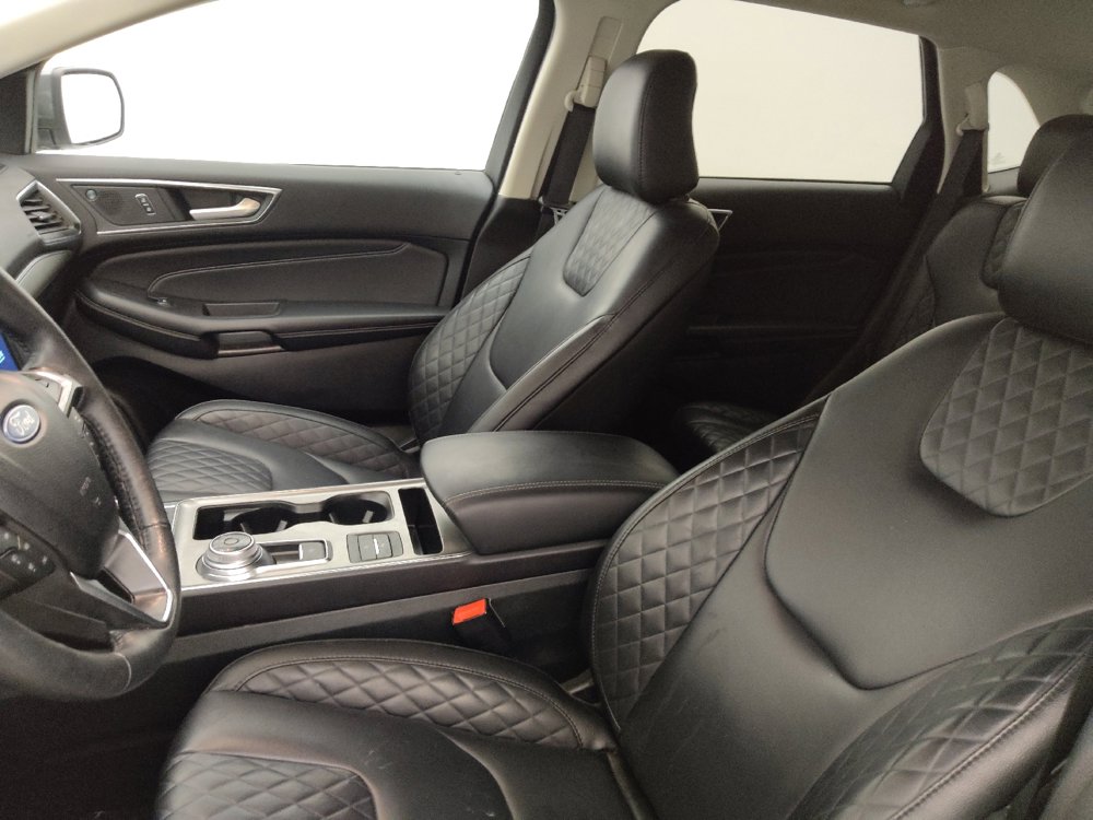 Used 2024 Ford Edge Titanium image 17